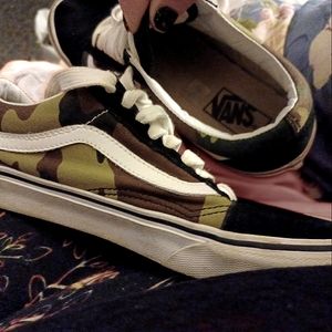 VANS CAMO SUEDE TOP SHOES